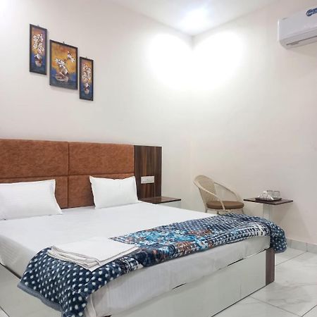 Hotel Kg Residency لوديانا المظهر الخارجي الصورة